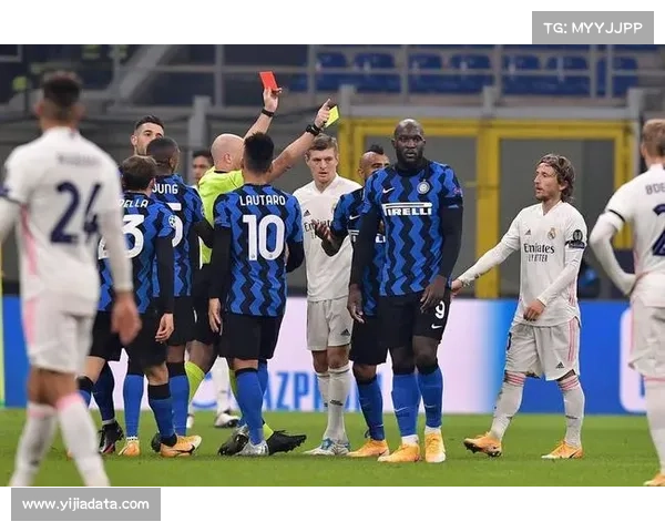 “巴萨领跑积分榜优势扩大，皇马马竞同时输球争冠格局生变”